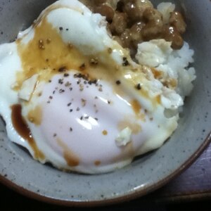 夫も子どもも大好き♪納豆目玉焼き丼♪